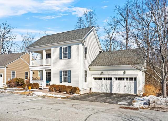 Property at 11 Long House Rd, Warwick, NY 10990, 3 beds, 2.5 baths