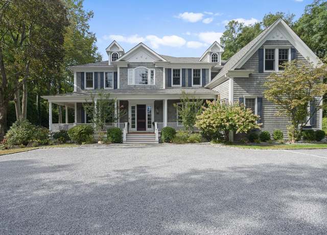 Property at 280 Southdown Rd, Lloyd Harbor, NY 11743, 6 beds, 6.5 baths