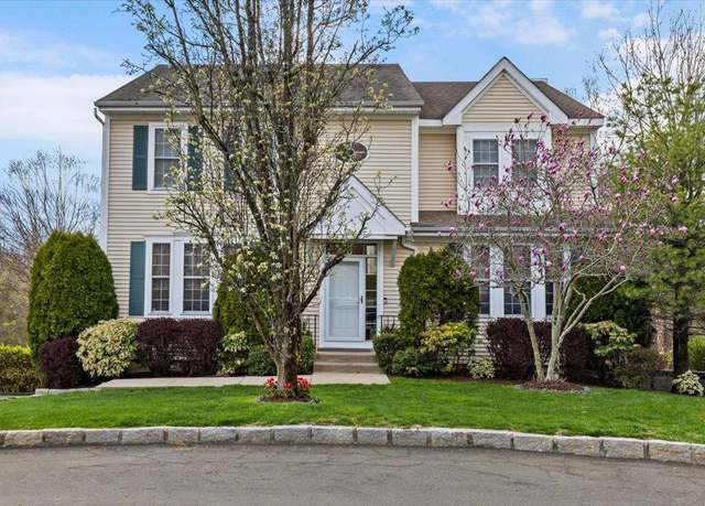 Property at 29 Fellowship Ln, Rye Brook, NY 10573, 4 beds, 3.5 baths