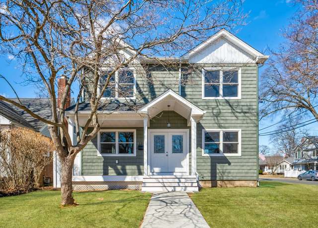 Property at 124 Smith St, Merrick, NY 11566, 5 beds, 3 baths
