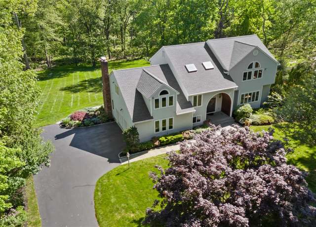 Property at 47 Londonderry Ln, Somers, NY 10589, 4 beds, 3.5 baths