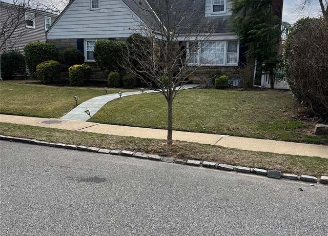 Property at 31 Linden St, Malverne, NY 11565, 4 beds, 2 baths