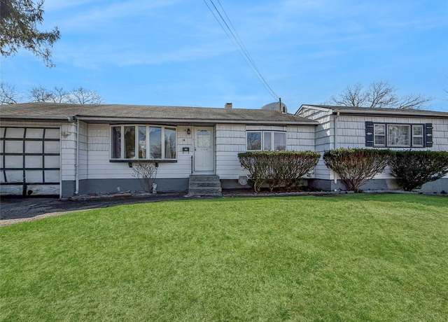 Property at 14 Morton St, Brentwood, NY 11717, 3 beds, 1 bath