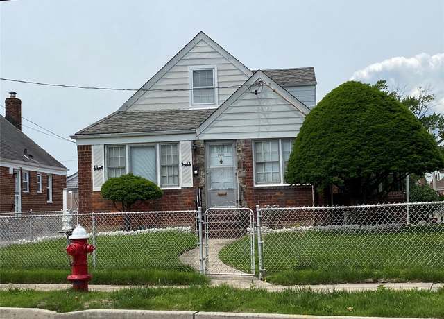 Property at 228 East Ave, Valley Stream, NY 11580, 3 beds, 1 bath
