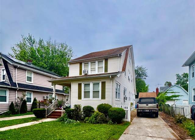 Property at 25 Brokaw Ave, Floral Park, NY 11001, 4 beds, 2.5 baths