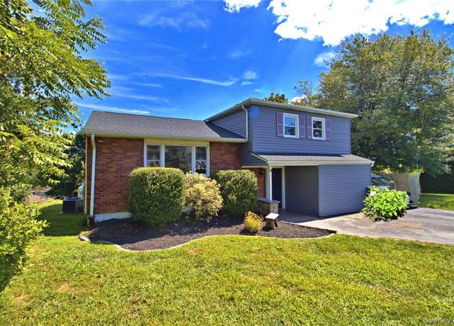Property at 4 Salk Dr, Highland, NY 12528, 3 beds, 1.5 baths