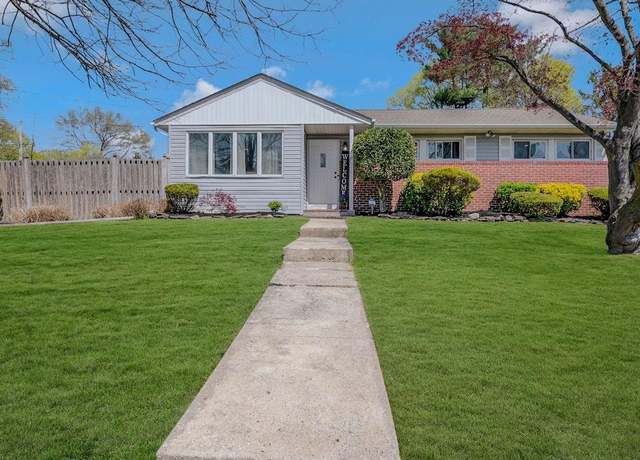 Property at 10 Cork Pl, Huntington, NY 11743, 3 beds, 1.5 baths