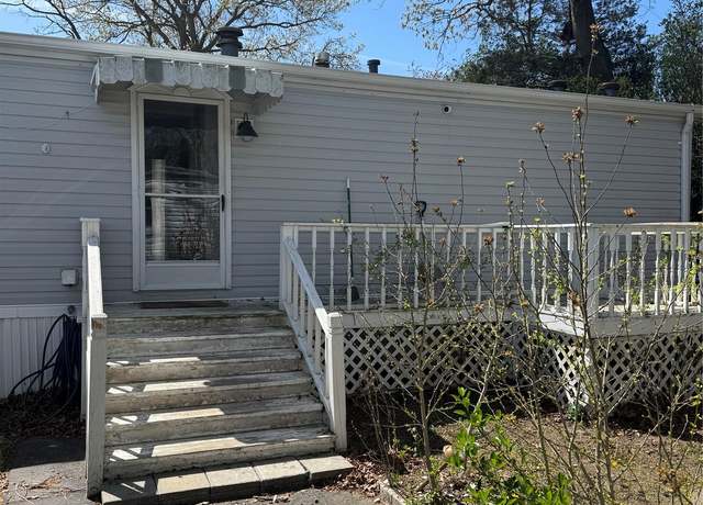 Property at 12 Buttercup Dr, Bohemia, NY 11716, 2 beds, 2 baths