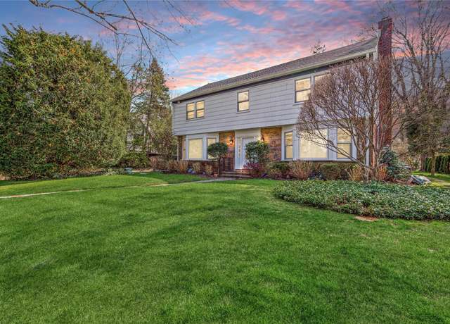 Property at 46 Wensley Dr, Great Neck, NY 11021, 4 beds, 4 baths