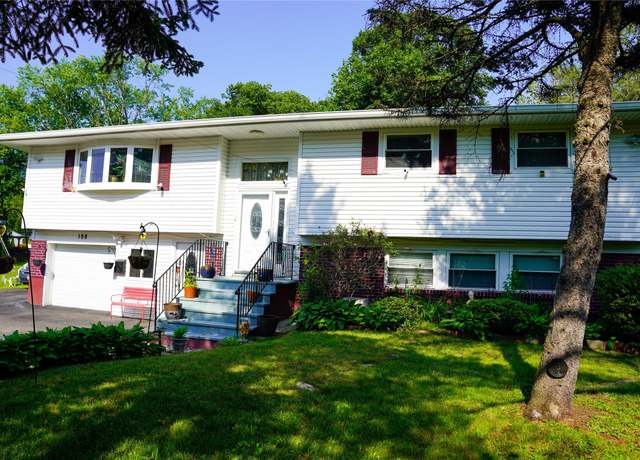 Property at 188 N Middletown Rd, Nanuet, NY 10954, 5 beds, 3.5 baths