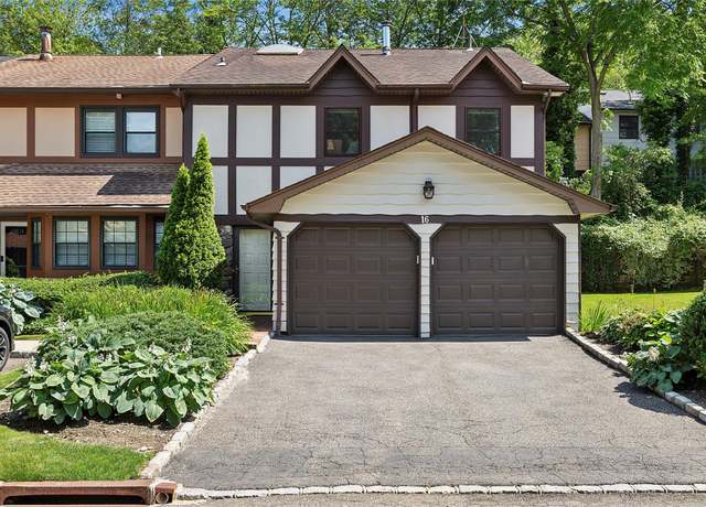 Property at 16 Hampton Way, Woodbury, NY 11797, 2 beds, 2.5 baths