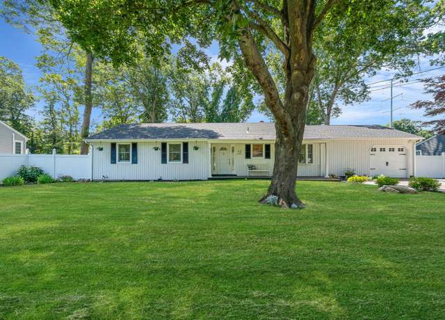 Property at 62 Mahogany Rd, Rocky Point, NY 11778, 4 beds, 2 baths