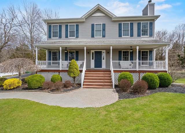 Property at 54 Sleight Plass Rd, Poughkeepsie, NY 12603, 4 beds, 2.5 baths