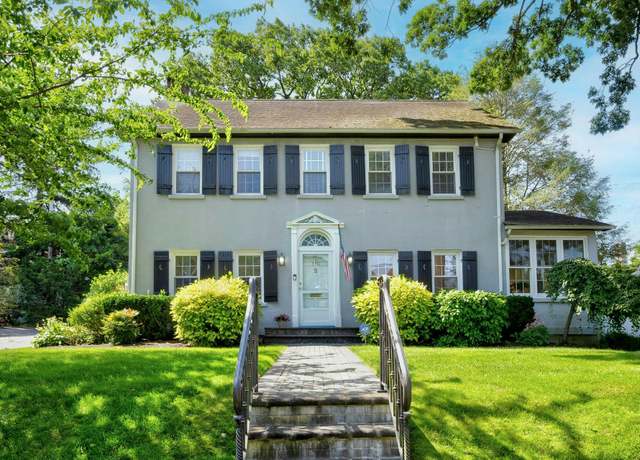 Property at 170 Hillcrest Ave, Manhasset, NY 11030, 3 beds, 1.5 baths