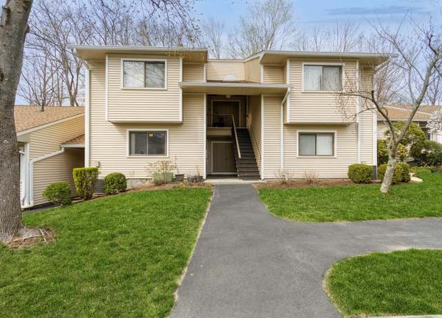Property at 92 Molly Pitcher Ln Unit B, Yorktown Heights, NY 10598, 1 bed, 1 bath