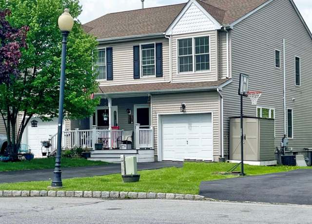 Property at 302 Angelo Dr, Montgomery, NY 12549, 3 beds, 2.5 baths