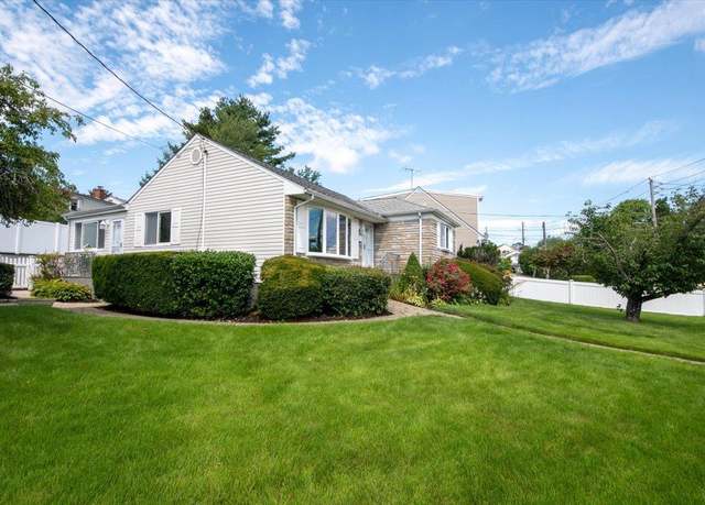 Property at 107 Croydon Rd, Yonkers, NY 10710, 3 beds, 1 bath