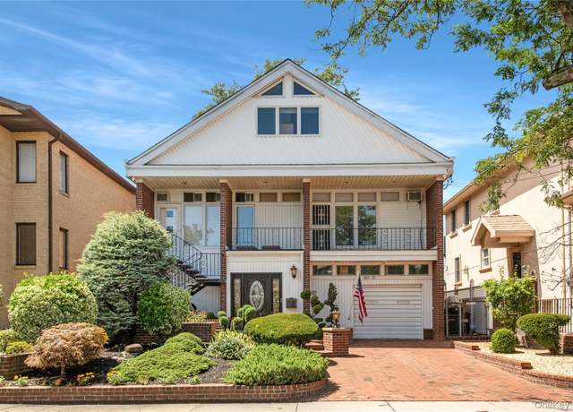 Property at 160-12 95th St, Howard Beach, NY 11414, 3 beds, 4 baths