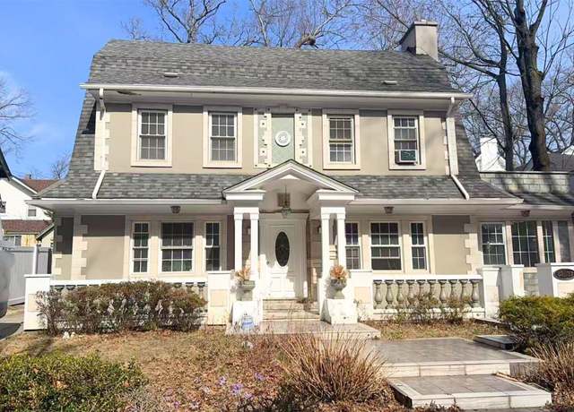 Property at 82-37 Austin St, Kew Gardens, NY 11415, 5 beds, 3.5 baths