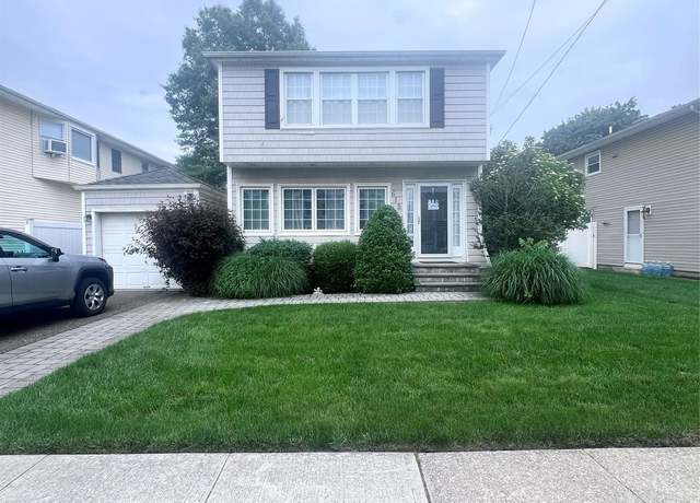 Property at 615 Briggs St, Bellmore, NY 11710, 3 beds, 2 baths