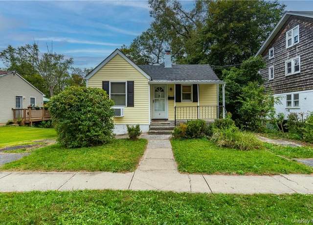 Property at 9 Oakland Ave, Walden, NY 12586, 1 bed, 1 bath