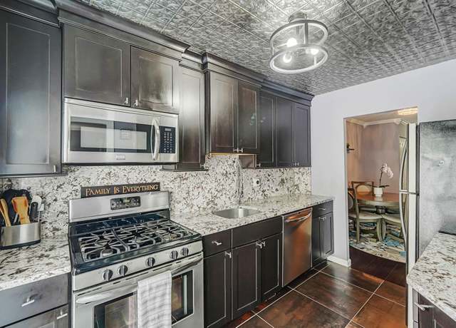 Property at 460 Old Town Rd Unit 10 A, Port Jefferson Station, NY 11776, 3 beds, 2 baths