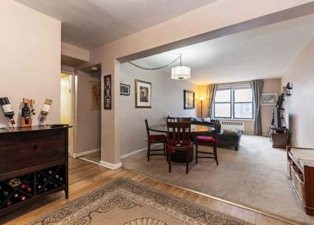Property at 33-27 91st St Unit 3J, Jackson Heights, NY 11372, 2 beds, 1.5 baths