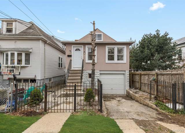 Property at 425 Quincy Ave, Bronx, NY 10465, 2 beds, 2 baths