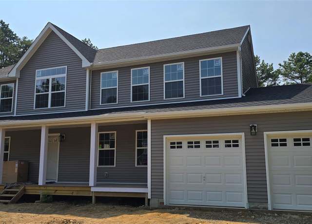Property at 117 Currans, Middle Island, NY 11953, 5 beds, 3 baths