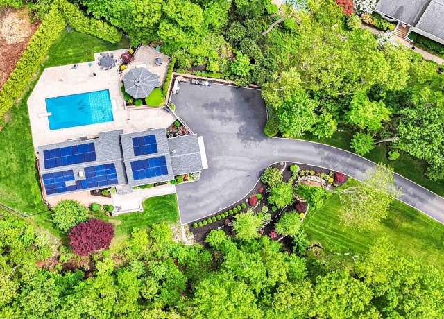 Property at 69 Bankside Dr, Centerport, NY 11721, 5 beds, 4 baths