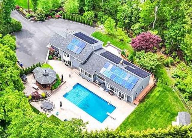Property at 69 Bankside Dr, Centerport, NY 11721, 5 beds, 4 baths