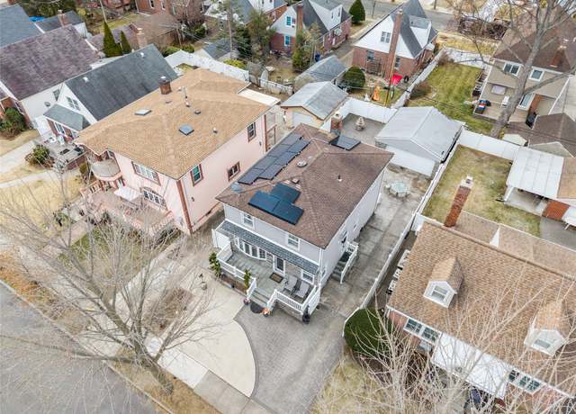 Property at 82-30 266th St, Glen Oaks, NY 11004, 5 beds, 3 baths