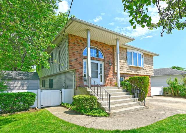 Property at 64 S Nassau St, Bethpage, NY 11714, 4 beds, 3 baths