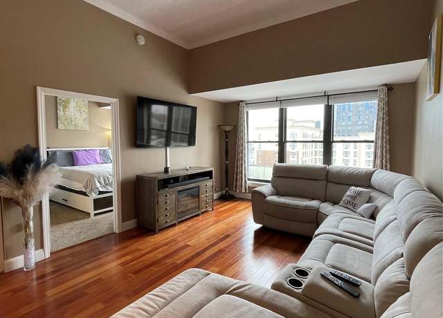 Property at 100 New Roc City Plz #414, New Rochelle, NY 10801, 2 beds, 2 baths