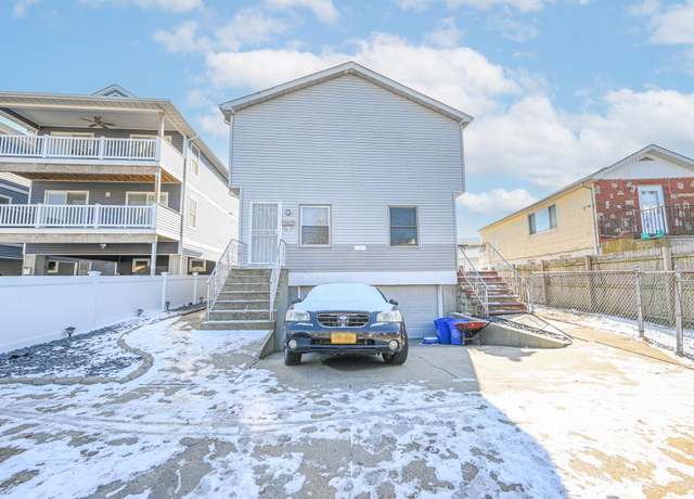 Property at 20 E Pine St, Long Beach, NY 11561, 6 beds, 4 baths