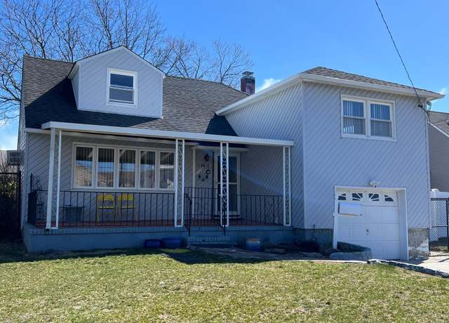 Property at 134 Mckinley Ave, Island Park, NY 11558, 3 beds, 1.5 baths