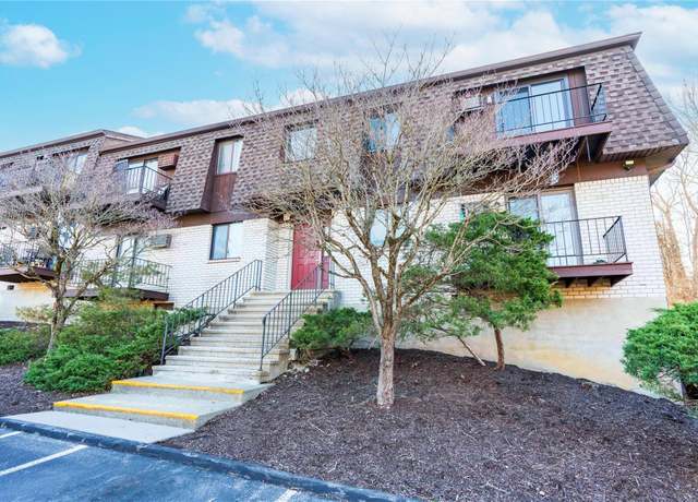 Property at 2008 Cherry Hill Dr #2008, Poughkeepsie, NY 12603, 2 beds, 1.5 baths