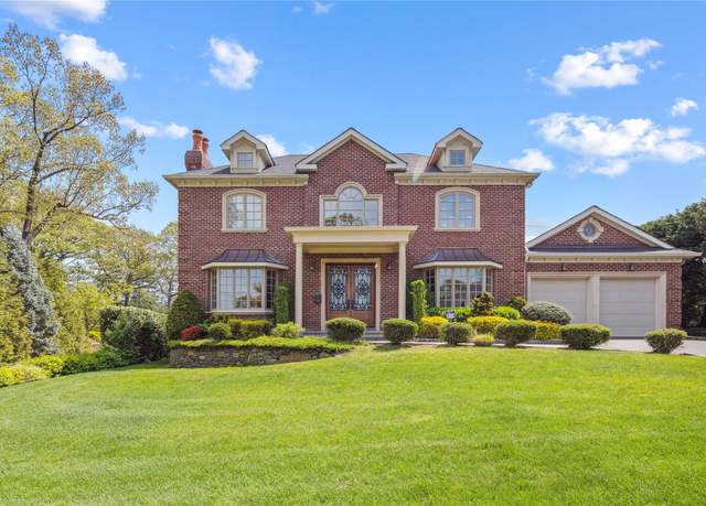 Property at 16 Winchester Dr, Manhasset, NY 11030, 5 beds, 5.5 baths