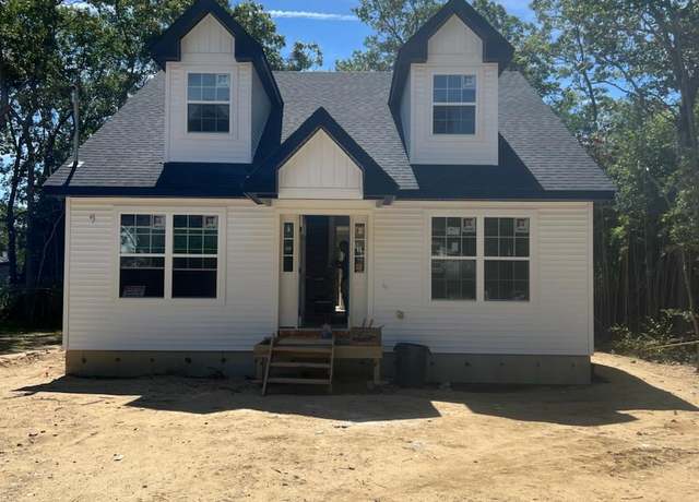 Property at 514 Neighborhood Rd, Shirley, NY 11967, 3 beds, 2 baths