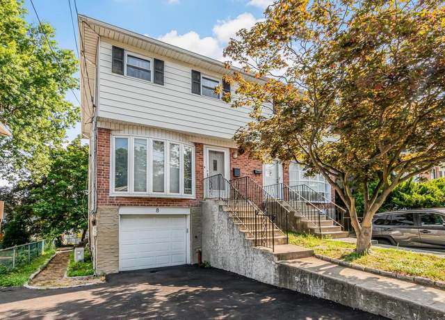 Property at 8 Gerri Ln, Yonkers, NY 10703, 3 beds, 2.5 baths