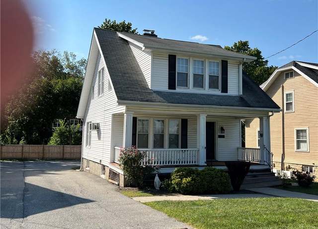 Property at 319 Powell Ave, Newburgh, NY 12550, 3 beds, 1 bath