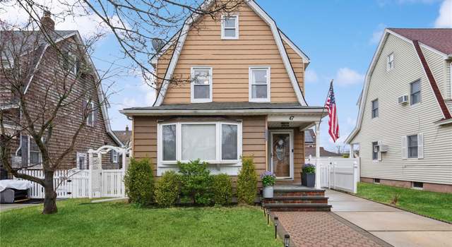 Photo of 47 Juniper Ave, Mineola, NY 11501