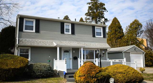 Photo of 340 Bixley Heath, Lynbrook, NY 11563