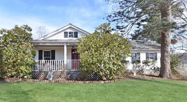 Photo of 8 Circle Dr, Carmel, NY 10512