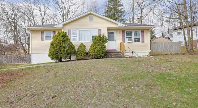 Photo of 101 Edinburgh Rd, Middletown, NY 10941