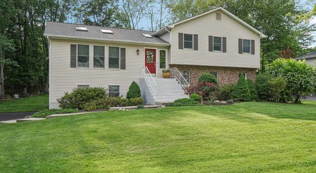 Photo of 21 Wachs Way, Valley Cottage, NY 10989