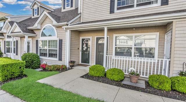 Photo of 1011 Willow Ln, Valley Stream, NY 11580