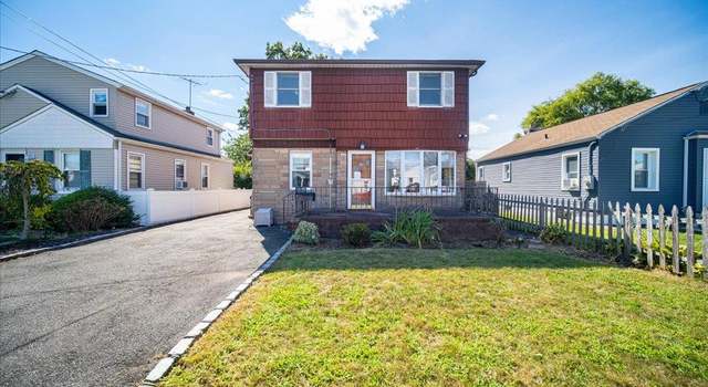 Photo of 35 Bert Ave, Westbury, NY 11590