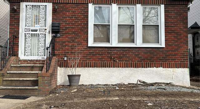 Photo of 10035 204th St, Hollis, NY 11423