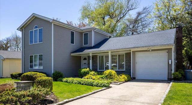 Photo of 521 Allen Rd, Woodmere, NY 11598